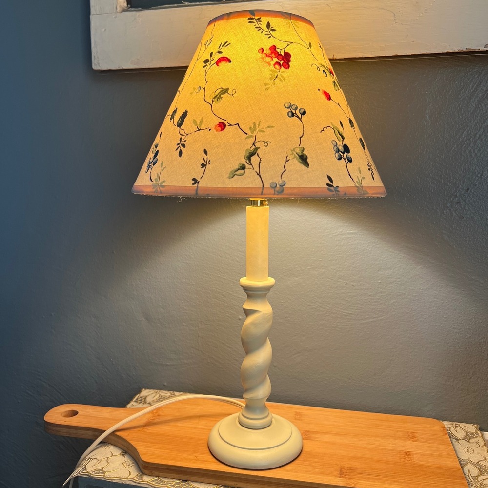 Wood Twist Candlestick Table Lamp Cream Botanical Berry Shade 18" Vintage